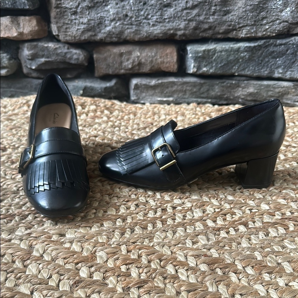 Clarks Womens Tealia Maye Block Heel